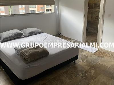 Apartamento de 4 alcobas en venta en El Poblado, Medellín, 224 m² · foto 11 de 12