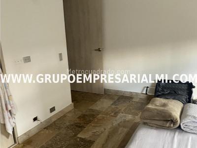 Apartamento de 4 alcobas en venta en El Poblado, Medellín, 224 m² · foto 12 de 12