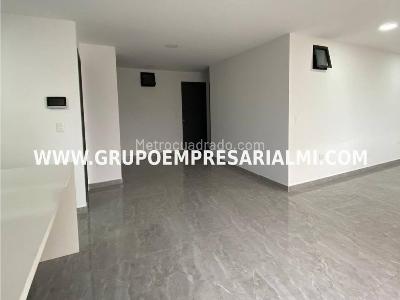 Apartamento de 3 alcobas en venta en Rosales, Medellín, 120 m² · foto 3 de 19