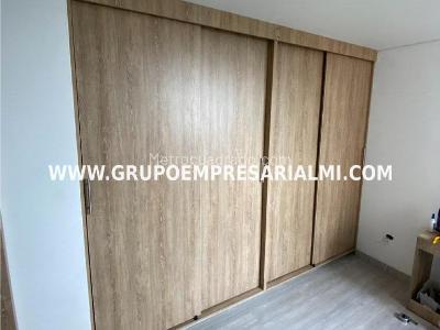 Apartamento de 2 alcobas en venta en Las Lomitas, Sabaneta, 60 m² · foto 6 de 13