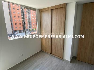 Apartamento de 2 alcobas en venta en Las Lomitas, Sabaneta, 60 m² · foto 7 de 13