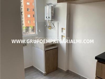 Apartamento de 2 alcobas en venta en Las Lomitas, Sabaneta, 60 m² · foto 10 de 13