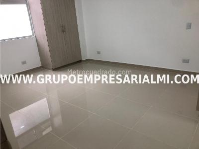 Apartamento en arriendo en La Castellana, Medellín · foto 5 de 14