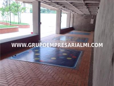 Apartamento de 3 alcobas en venta en Valerias, Bello, 66 m² · foto 11 de 12