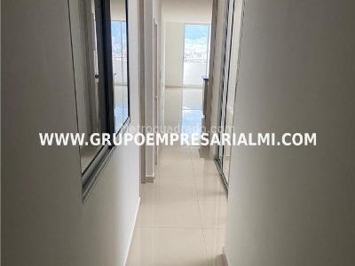 Apartamento de 3 alcobas en venta en Cabañas, Bello, 90 m² · foto 6 de 15