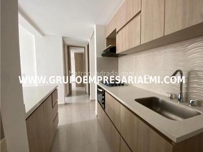 Apartamento en venta en Guayabal, Medellín · foto 3 de 13