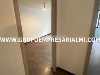 Apartamento en venta en Laureles, Medellín · foto 5 de 10