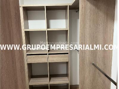 Apartamento de 3 alcobas en venta en San Jose, Sabaneta, 87 m² · foto 6 de 8