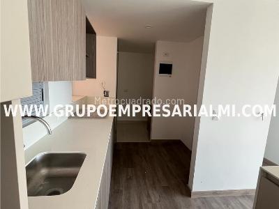 Apartamento de 3 alcobas en venta en Pan De Azucar, Sabaneta, 139 m² · foto 3 de 10
