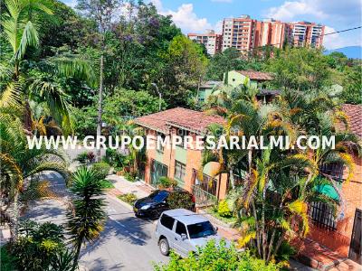 Casa de 5 alcobas en venta en El Trianon, Envigado, 226 m² · foto 17 de 18