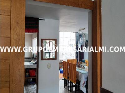 Casa de 5 alcobas en venta en El Trianon, Envigado, 226 m² · foto 4 de 18