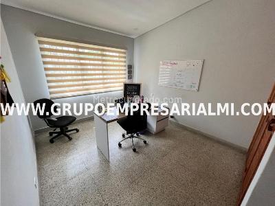 Casa de 4 alcobas en venta en Laureles, Medellín, 172 m² · foto 5 de 12