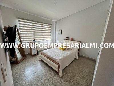 Casa de 4 alcobas en venta en Laureles, Medellín, 172 m² · foto 6 de 12