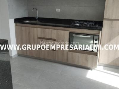 Apartamento de 3 alcobas en venta en Las Lomitas, Sabaneta, 60 m² · foto 5 de 16