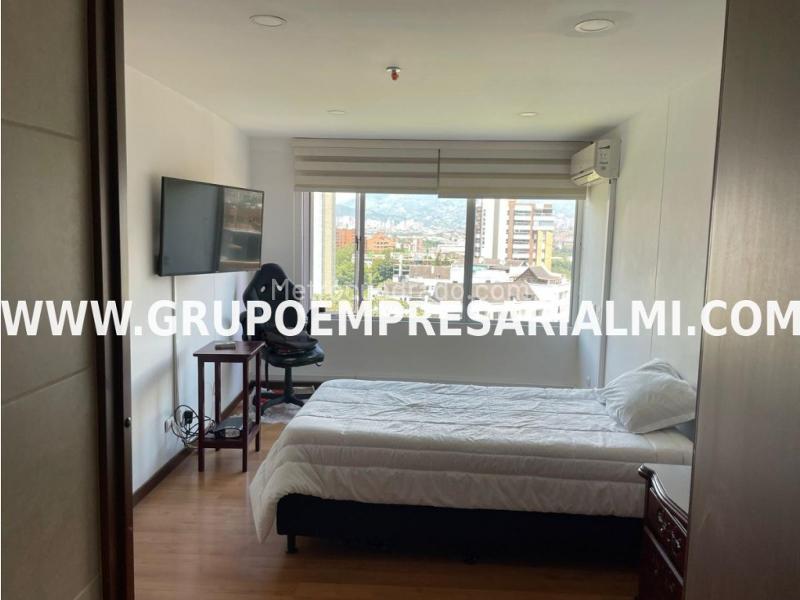 Cozy 1BR Studio with Balcony in El Poblado - 6