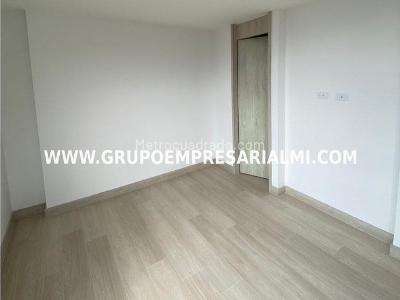 Apartamento de 2 alcobas en venta en Las Lomitas, Sabaneta, 78 m² · foto 6 de 10