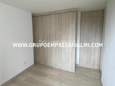 Apartamento de 2 alcobas en venta en Las Lomitas, Sabaneta, 78 m² · foto 8 de 10