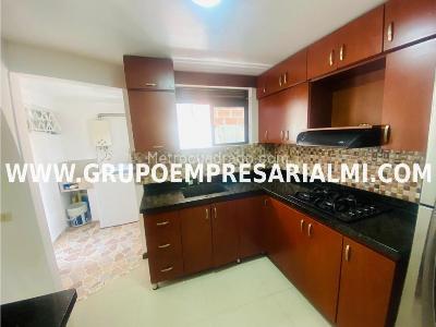 Apartamento en venta en Simon Bolivar, Medellín · foto 3 de 14
