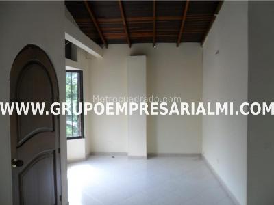 Casa de 2 alcobas en venta en Prado Centro, Medellín, 130 m² · foto 9 de 16