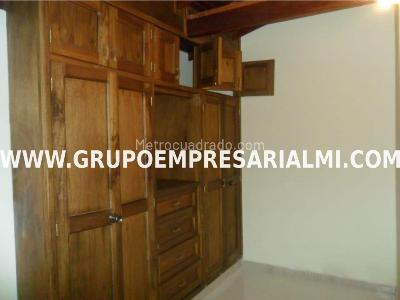 Casa de 2 alcobas en venta en Prado Centro, Medellín, 130 m² · foto 10 de 16