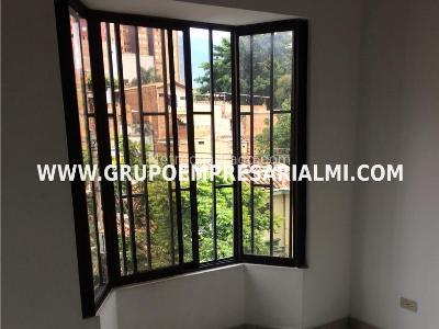 Casa de 2 alcobas en venta en Prado Centro, Medellín, 130 m² · foto 12 de 16