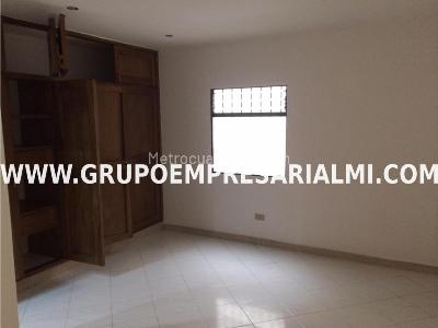 Casa de 2 alcobas en venta en Prado Centro, Medellín, 130 m² · foto 14 de 16