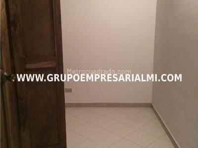 Casa de 2 alcobas en venta en Prado Centro, Medellín, 130 m² · foto 15 de 16