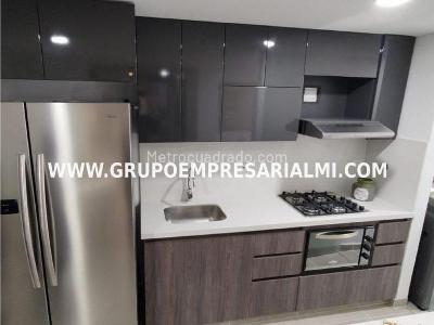 Apartamento de 3 alcobas en venta en Calasanz, Medellín, 87 m² · foto 2 de 10
