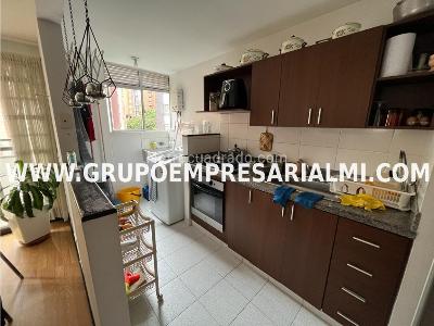 Apartamento en venta en Robledo, Medellín · foto 2 de 15