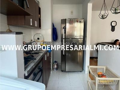 Apartamento en venta en Robledo, Medellín · foto 3 de 15