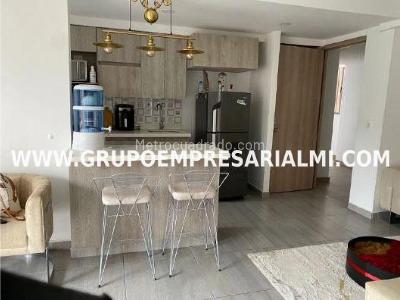 Apartamento de 2 alcobas en venta en Cabañas, Bello, 65 m² · foto 3 de 12