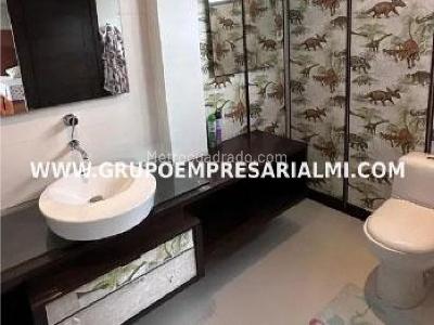 Apartamento de 3 alcobas en venta en Cabañas, Bello, 580 m² · foto 11 de 12