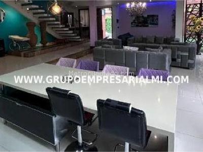 Apartamento de 3 alcobas en venta en Cabañas, Bello, 580 m² · foto 3 de 12