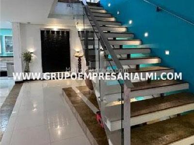 Apartamento de 3 alcobas en venta en Cabañas, Bello, 580 m² · foto 5 de 12