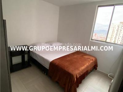 Apartaestudio en arriendo en Villa Hermosa, Medellín, 37 m² · foto 5 de 11