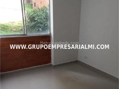 Apartamento de 3 alcobas en venta en La Doctora, Sabaneta, 58 m² · foto 13 de 20