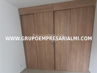 Apartamento de 3 alcobas en venta en La Doctora, Sabaneta, 58 m² · foto 18 de 20