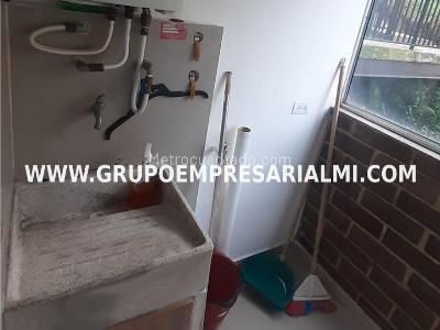 Apartamento de 3 alcobas en venta en La Doctora, Sabaneta, 58 m² · foto 19 de 20