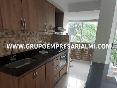 Apartamento de 3 alcobas en venta en La Doctora, Sabaneta, 58 m² · foto 3 de 20