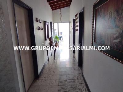Apartamento de 5 alcobas en venta en La America, Medellín, 237 m² · foto 6 de 20