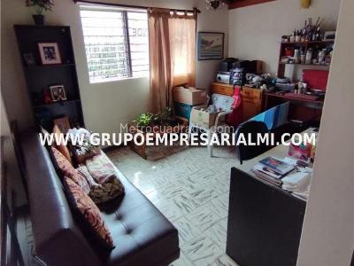 Apartamento de 5 alcobas en venta en La America, Medellín, 237 m² · foto 7 de 20