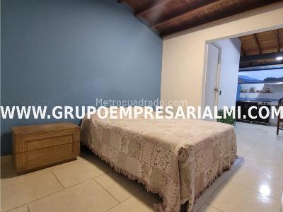 Apartamento de 5 alcobas en venta en Cristobal, Medellín, 300 m² · foto 16 de 20