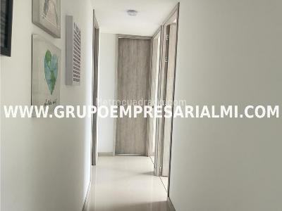 Apartamento de 3 alcobas en venta en El Poblado, Medellín, 88 m² · foto 8 de 19
