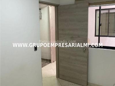 Apartamento de 3 alcobas en venta en Cabañitas, Bello, 71 m² · foto 5 de 10