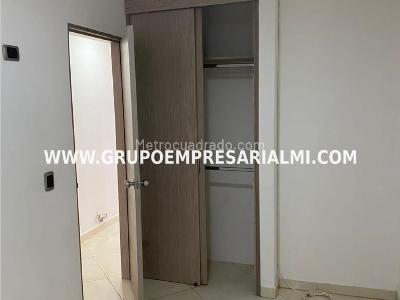 Apartamento de 3 alcobas en venta en Cabañitas, Bello, 71 m² · foto 6 de 10