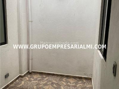 Apartamento de 3 alcobas en venta en Cabañitas, Bello, 71 m² · foto 7 de 10