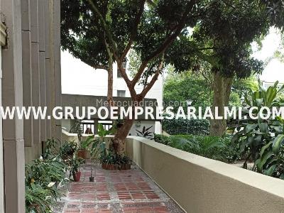 Apartamento de 3 alcobas en venta en El Poblado, Medellín, 130 m² · foto 14 de 20