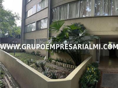Apartamento de 3 alcobas en venta en El Poblado, Medellín, 130 m² · foto 19 de 20