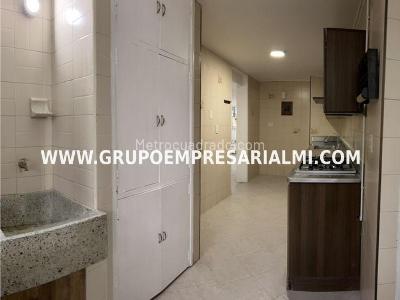 Apartamento de 3 alcobas en venta en El Poblado, Medellín, 130 m² · foto 9 de 20