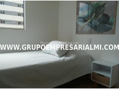 Apartamento de 3 alcobas en arriendo en El Poblado, Medellín, 72 m² · foto 14 de 16